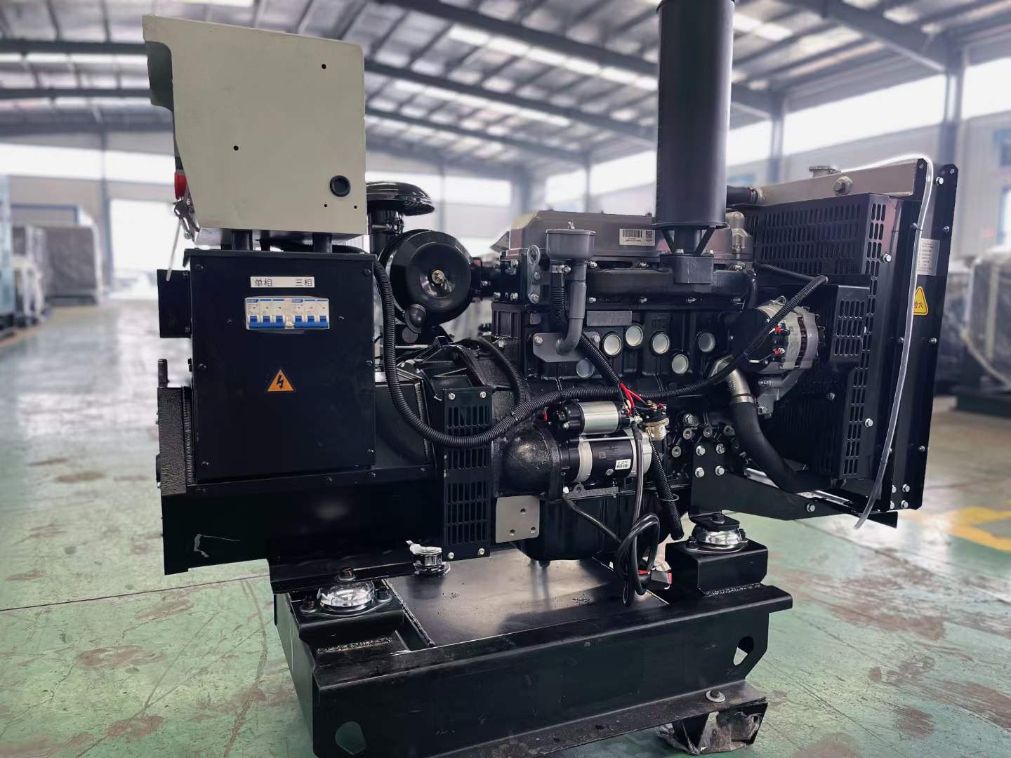 新龙如何降低电感性负载对发电机的影响?